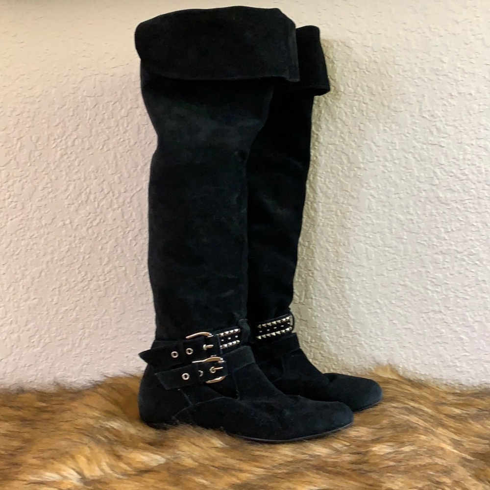 BCBG Suede over than the low heel boots